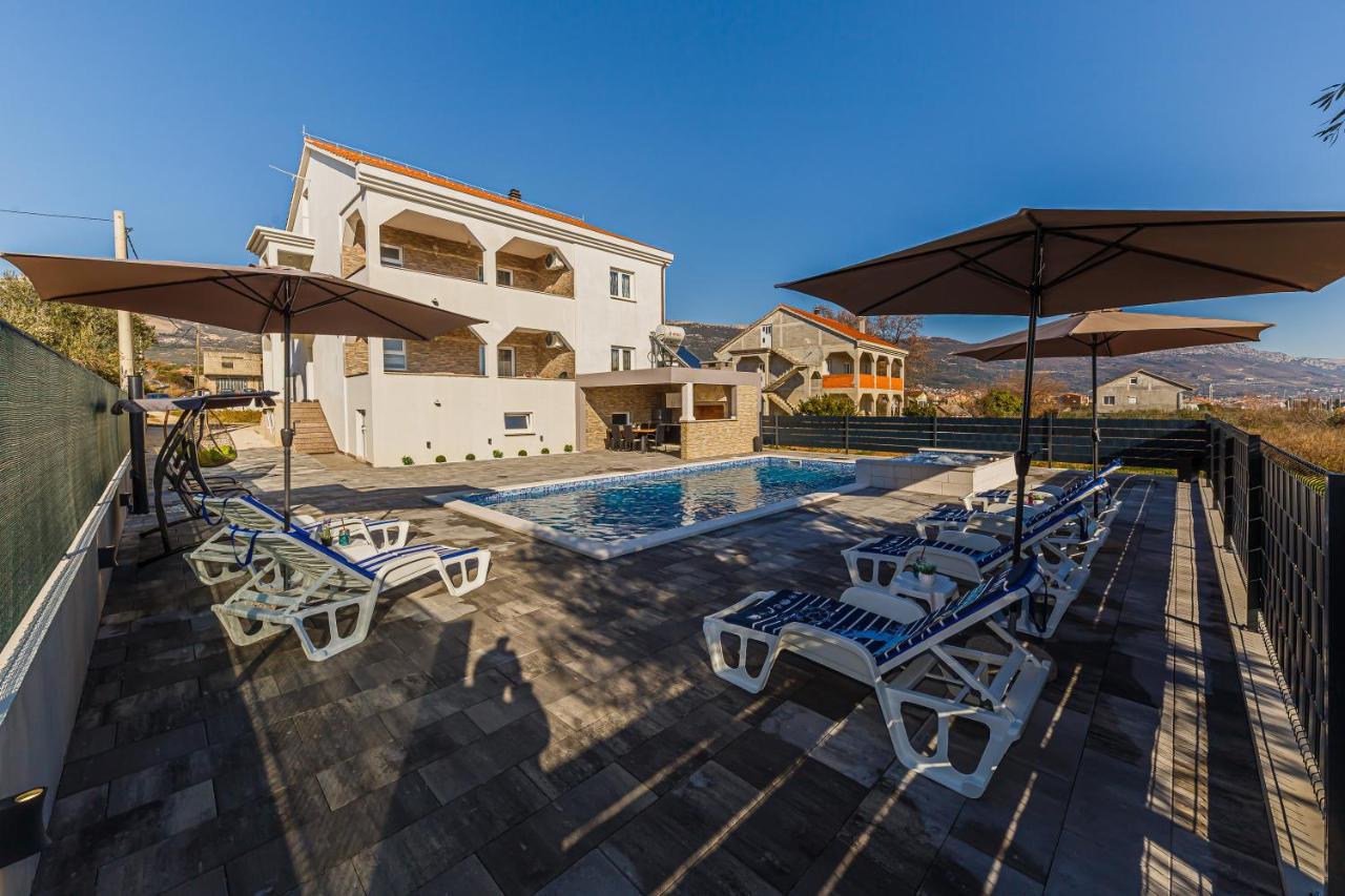 Villa Lamarin Kaštela 外观 照片