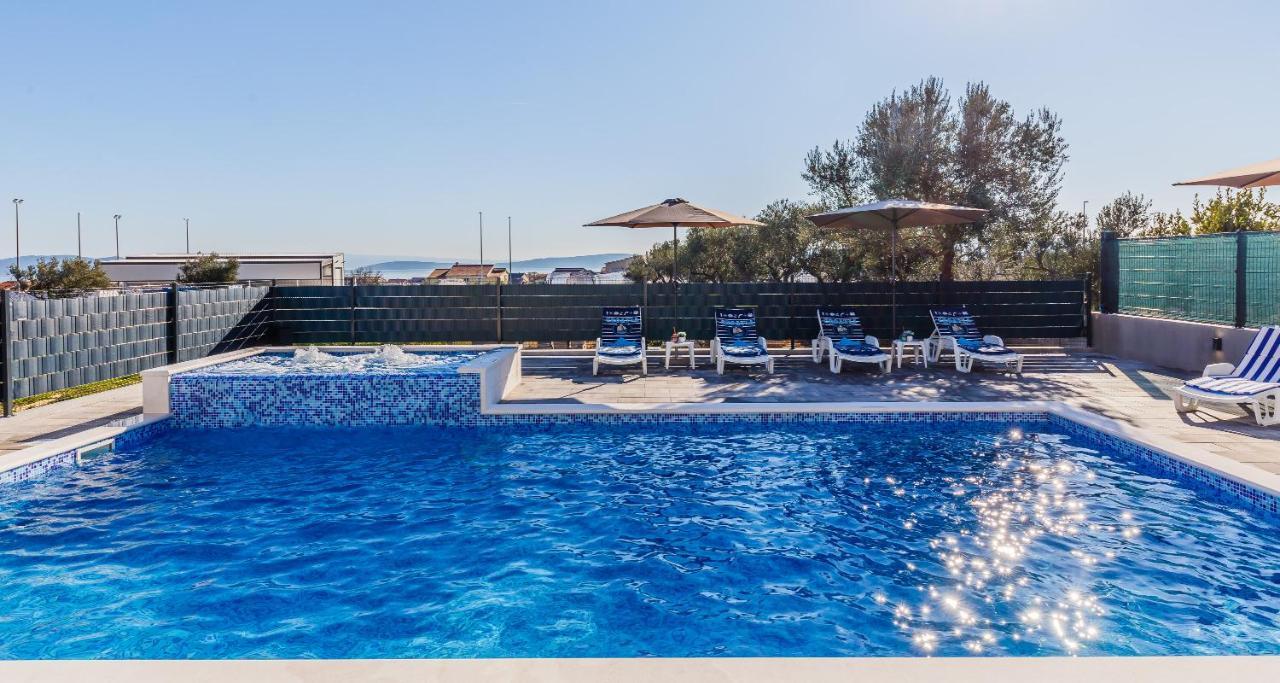 Villa Lamarin Kaštela 外观 照片