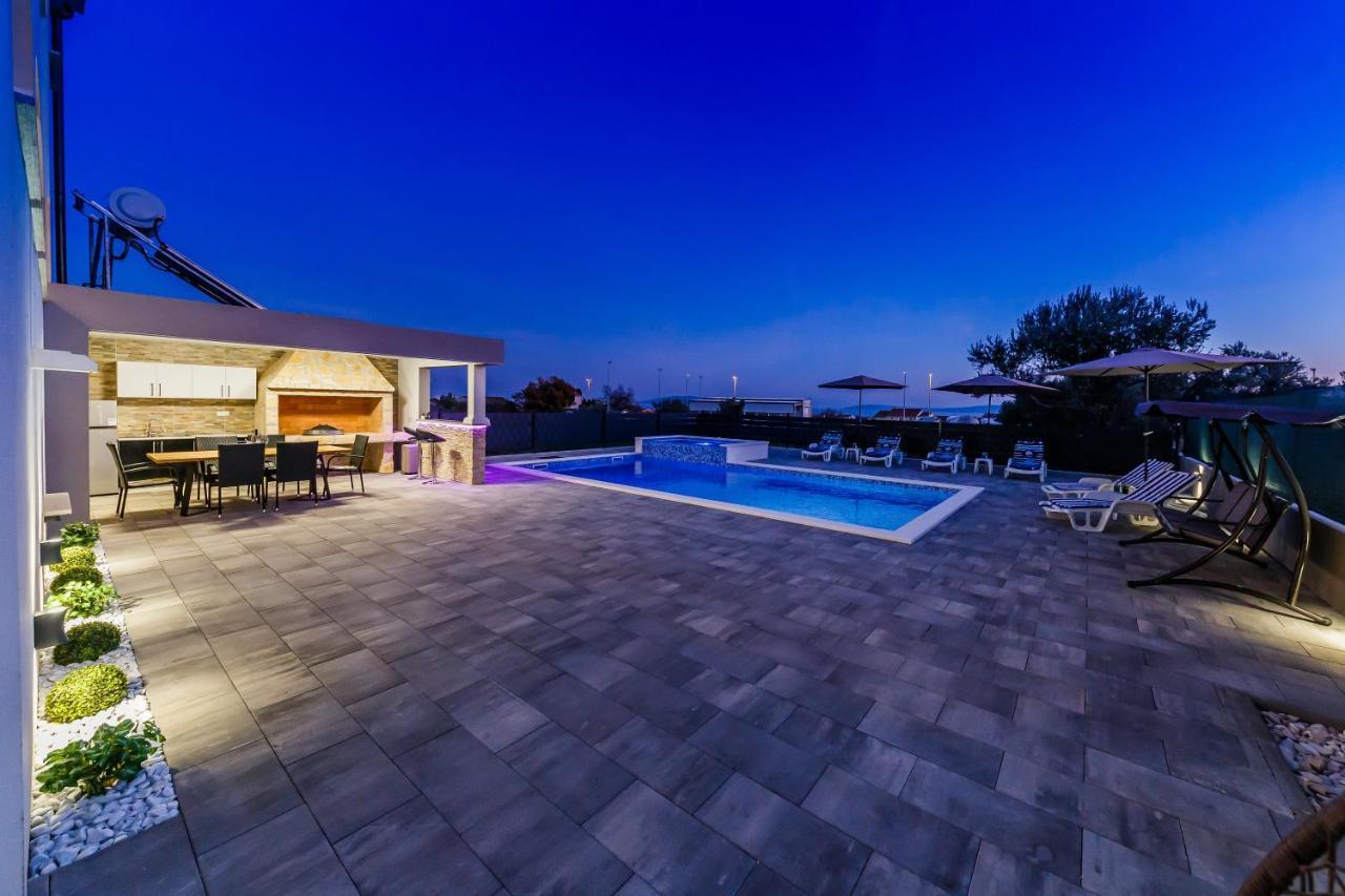 Villa Lamarin Kaštela 外观 照片