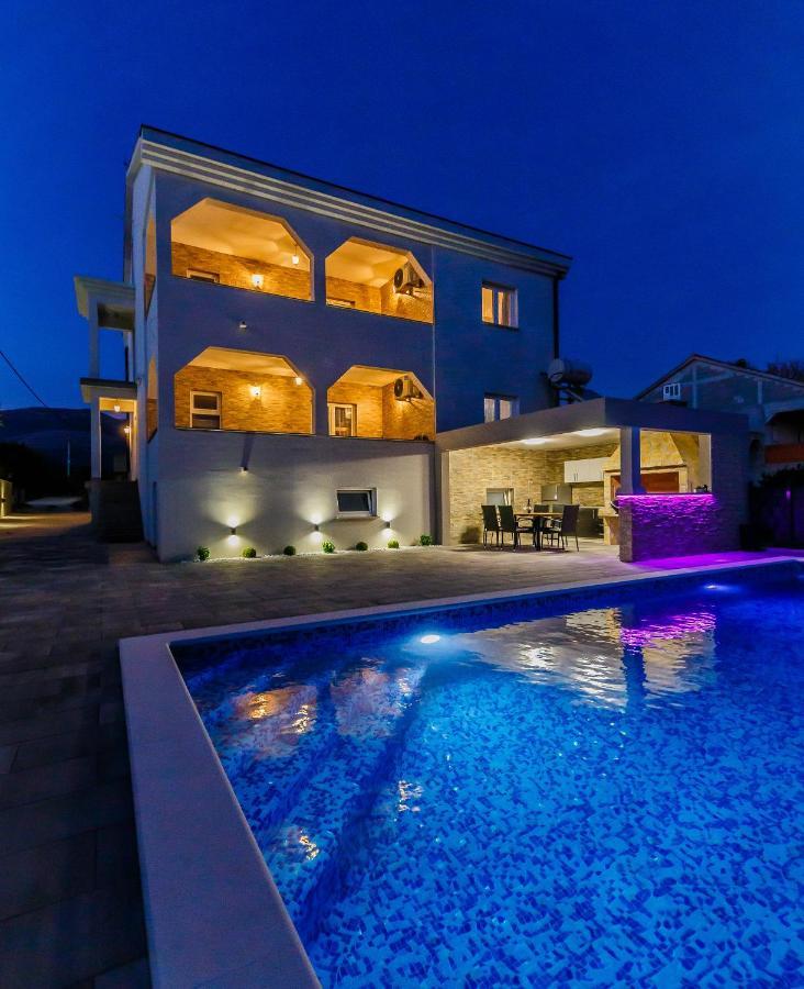 Villa Lamarin Kaštela 外观 照片